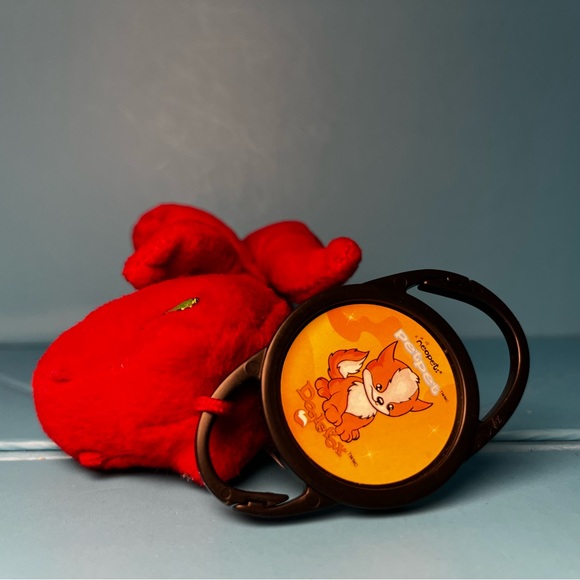 Neopets 2005 McDonald's Happy Meal Toy - Red Grarrl Plushie with Doglefox clip - Picture 5 of 6